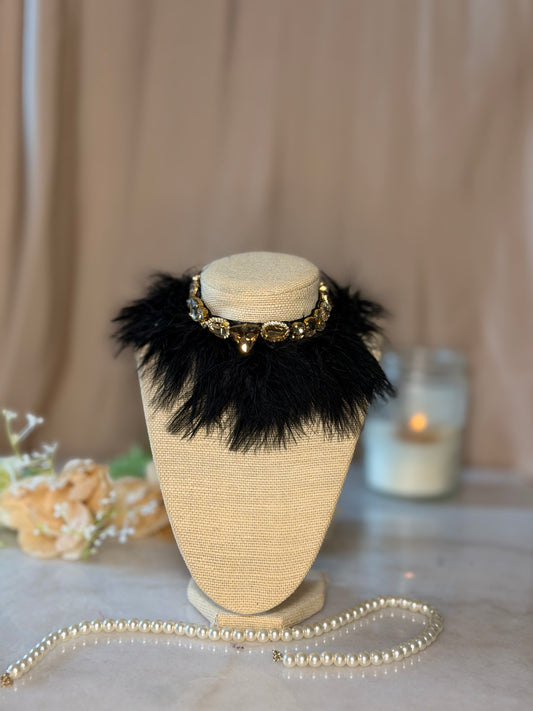 Black Feather Statement Choker Gold Rhinestone Necklace Elegant Glam Jewelry for Women Romantic Gift Fur Necklace